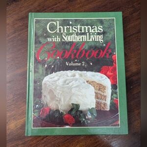 Southern Living Christmas Cookbook Volume 2 - Green and Red Cover EUC